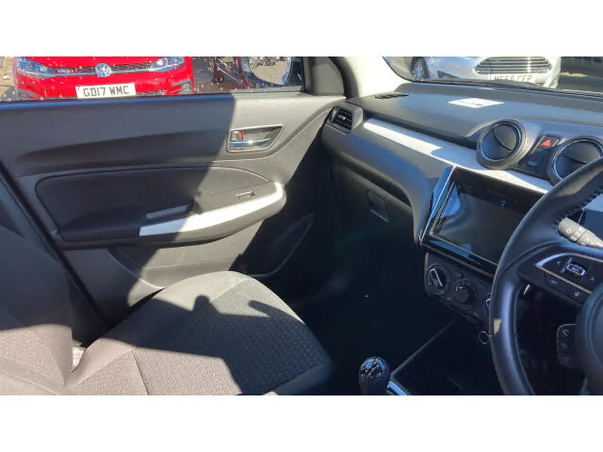 2023-suzuki-swift-12-dualjet-sz-l-big-13
