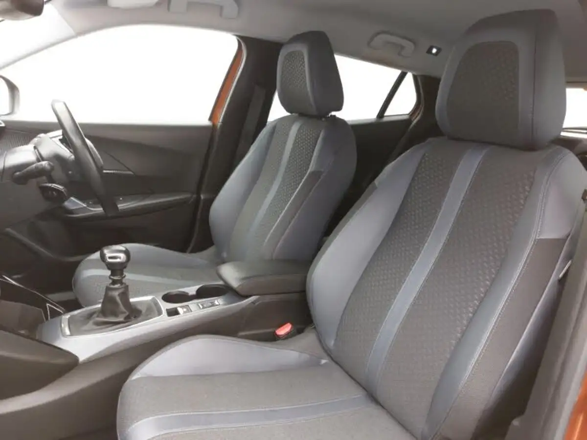 2021-peugeot-2008-suv-12-puretech-allure-premium-130bhp-big-18