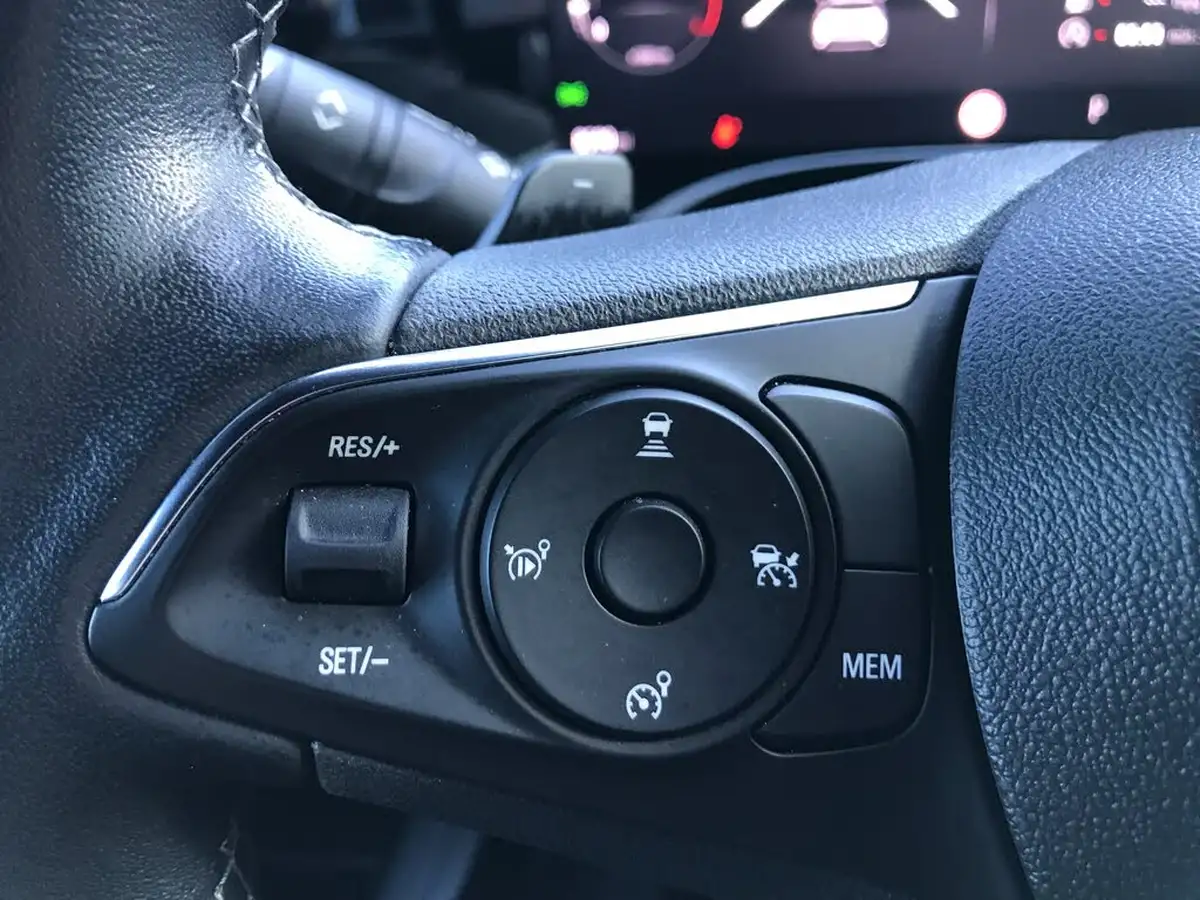 2022-vauxhall-mokka-12-sri-premium-130ps-auto-big-24