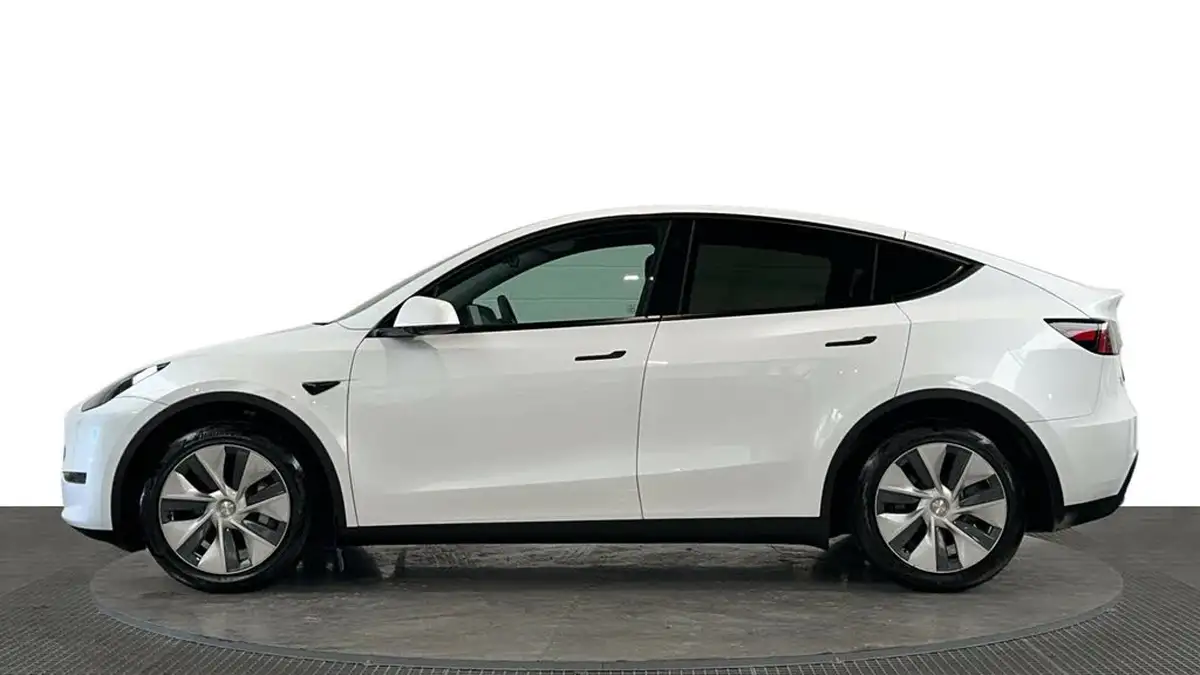 2024-tesla-model-y-e-long-range-306bhp-awd-big-6