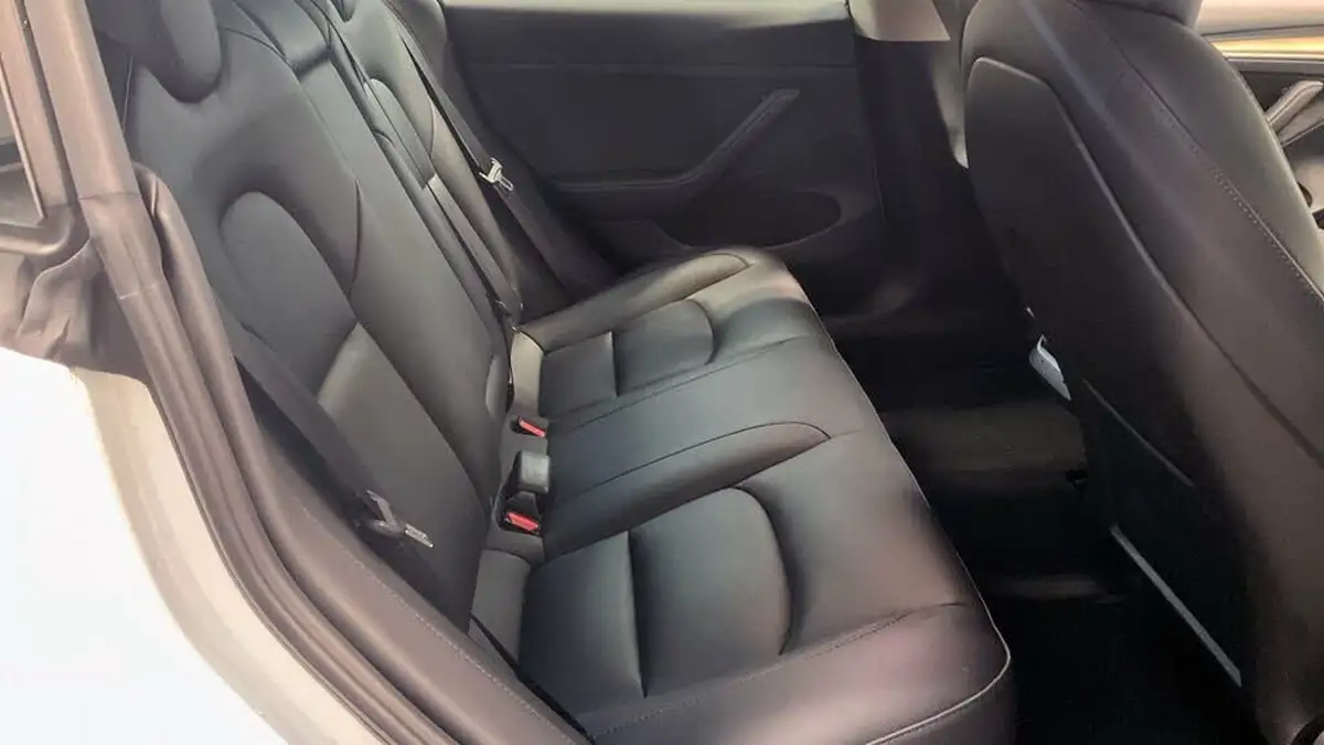 2021-tesla-model-3-e-long-range-awd-big-6