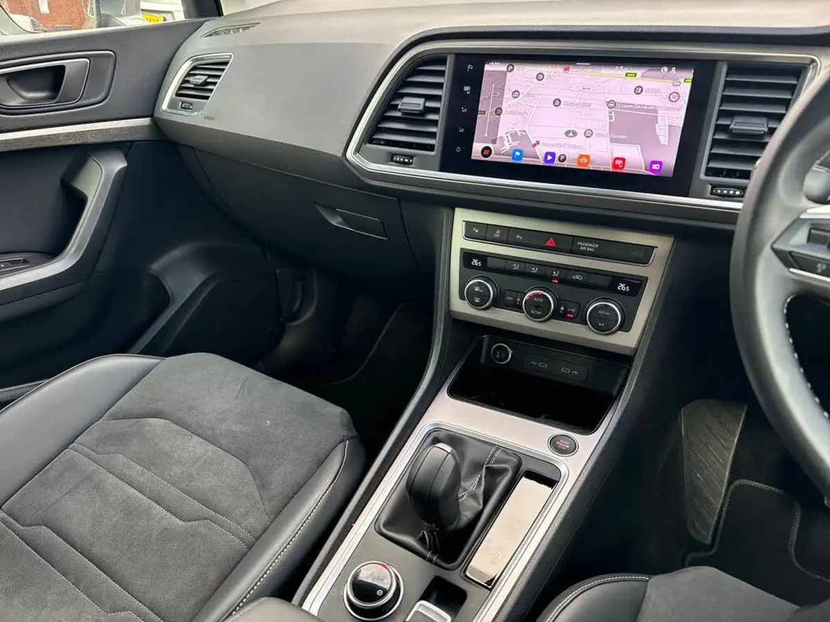 2024-seat-ateca-15-ecotsi-xperience-dsg-big-16