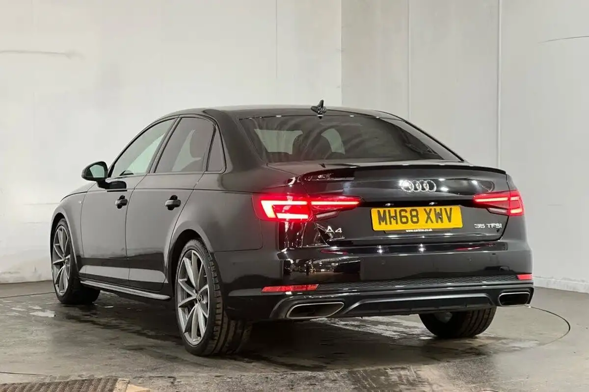 2019-audi-a4-20-35-tfsi-black-edition-big-18
