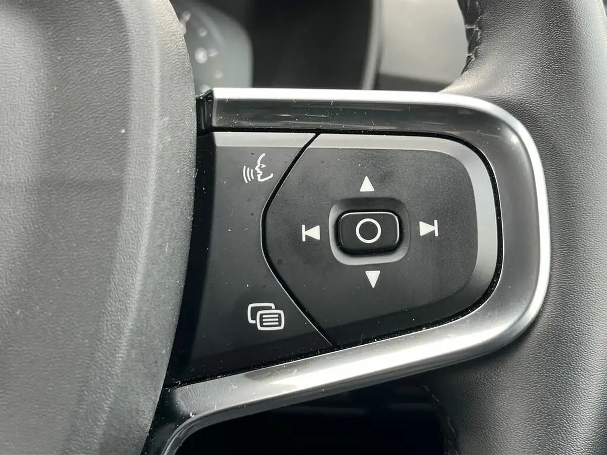 2021-volvo-xc40-20-b4-inscription-pro-194bhp-auto-big-21