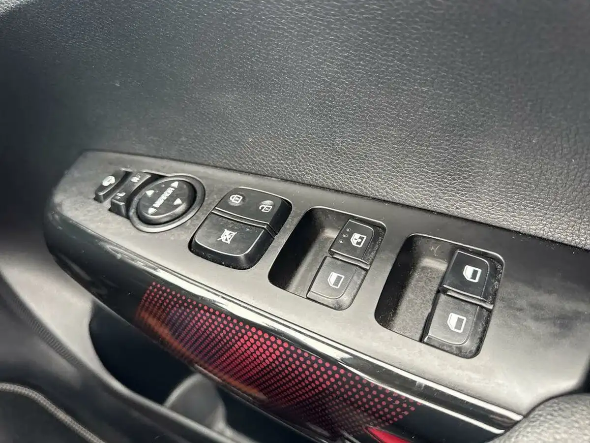 2022-kia-picanto-10-t-gdi-gt-line-s-big-30