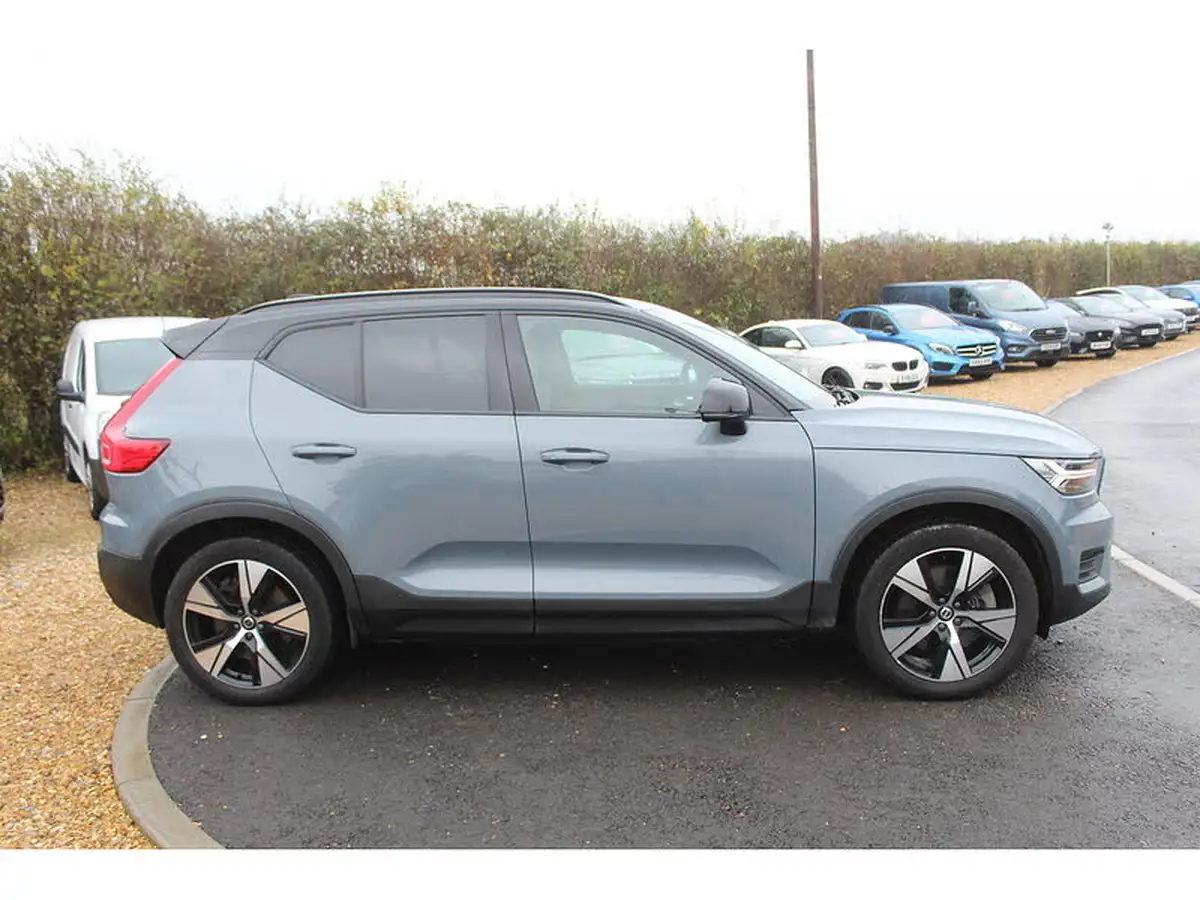 2021-volvo-xc40-e-twin-recharge-big-5