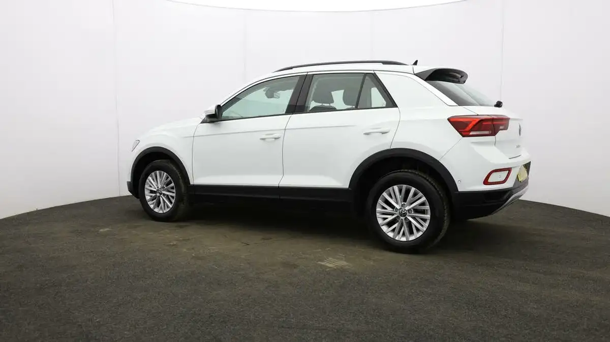 2023-volkswagen-t-roc-10-tsi-life-big-56
