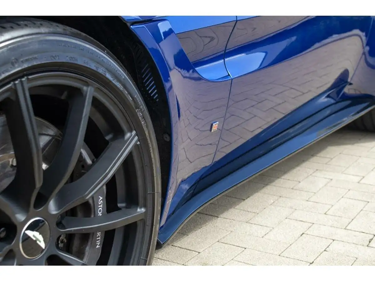 2019-aston-martin-vantage-40-v8-vantage-big-13