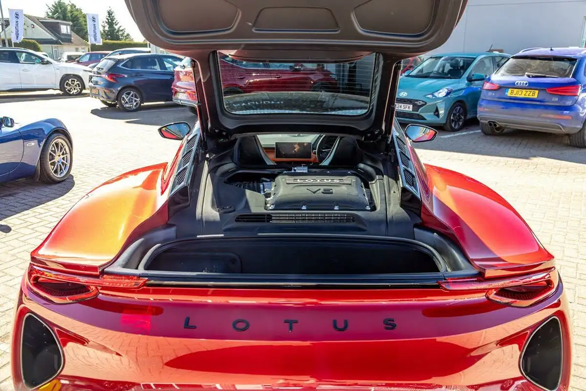 2024-lotus-emira-35-first-edition-v6-big-29