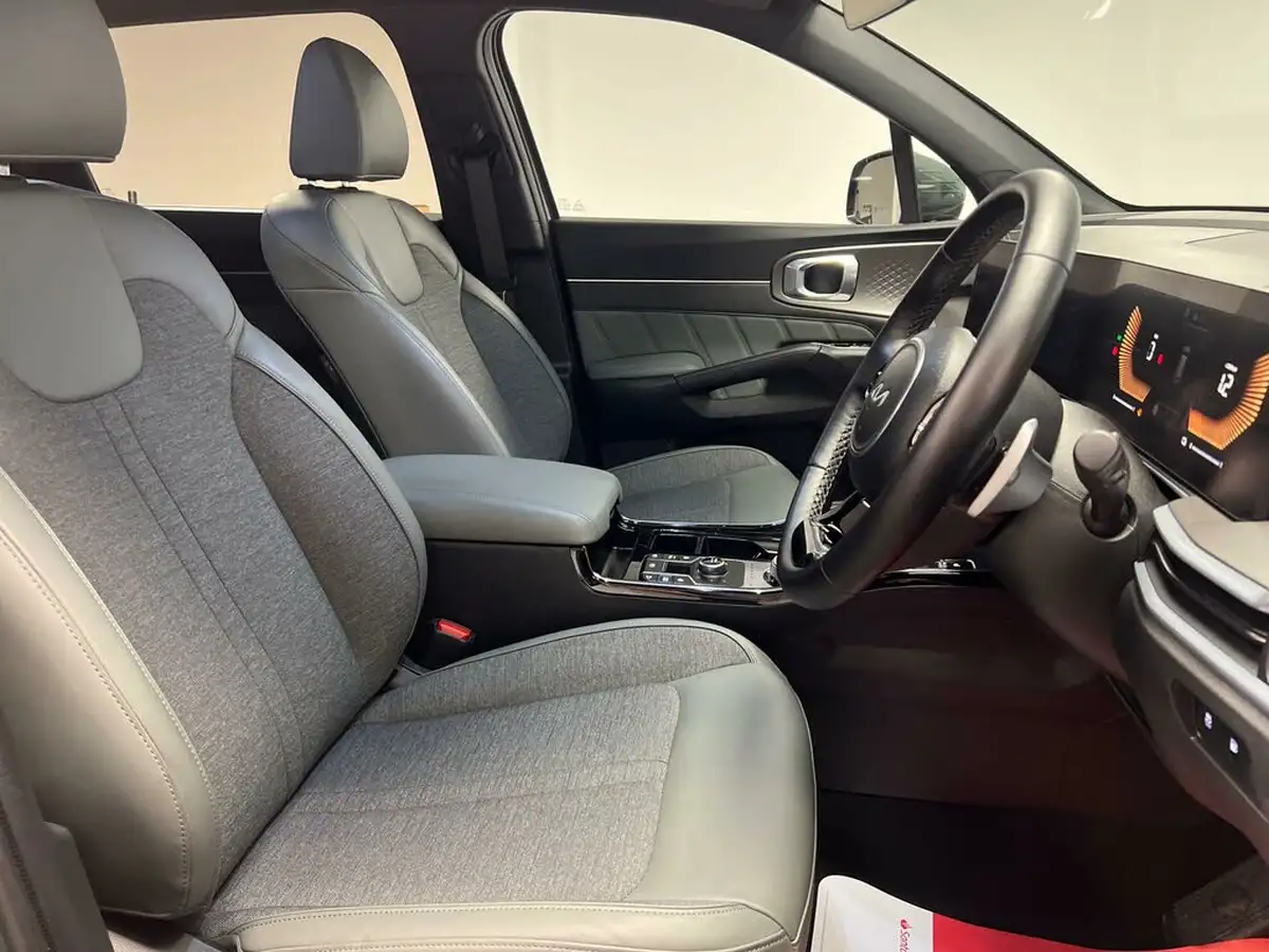 2024-kia-sorento-16-t-gdi-2-phev-big-12