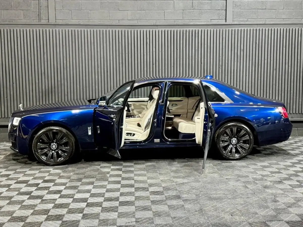 2024-rolls-royce-ghost-675-big-8