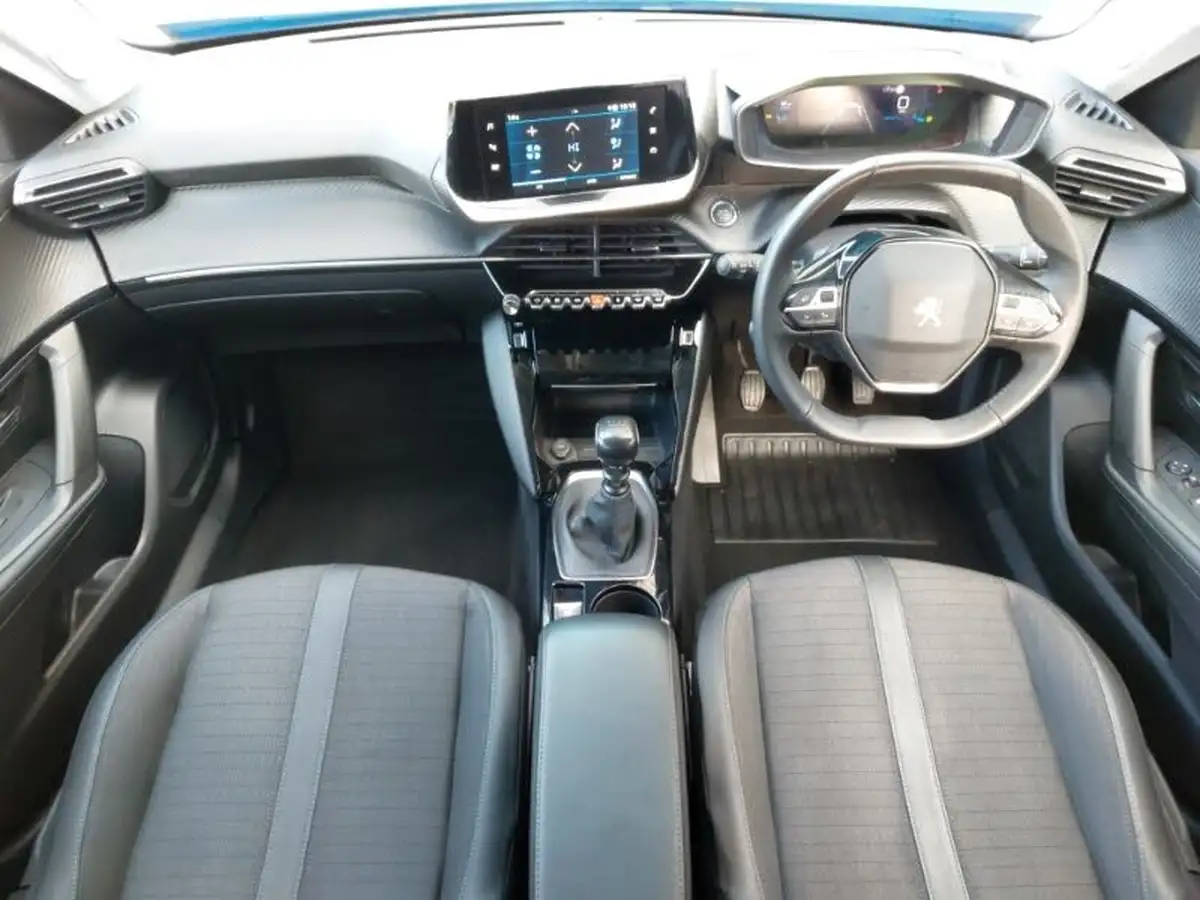 2020-mercedes-benz-a-class-13-a200-sport-saloon-4d-7g-dct-big-2