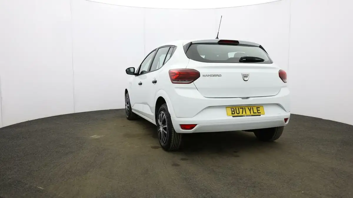 2021-dacia-sandero-10-tce-essential-90bhp-big-23