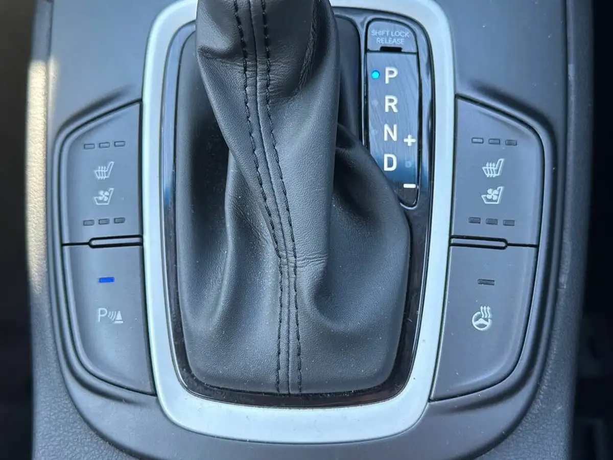 2020-hyundai-kona-16-gdi-premium-se-big-24