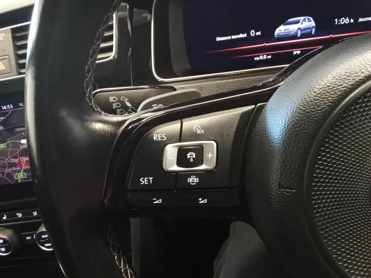 2019-volkswagen-golf-20-tsi-r-300ps-hatchback-5d-dsg-big-28
