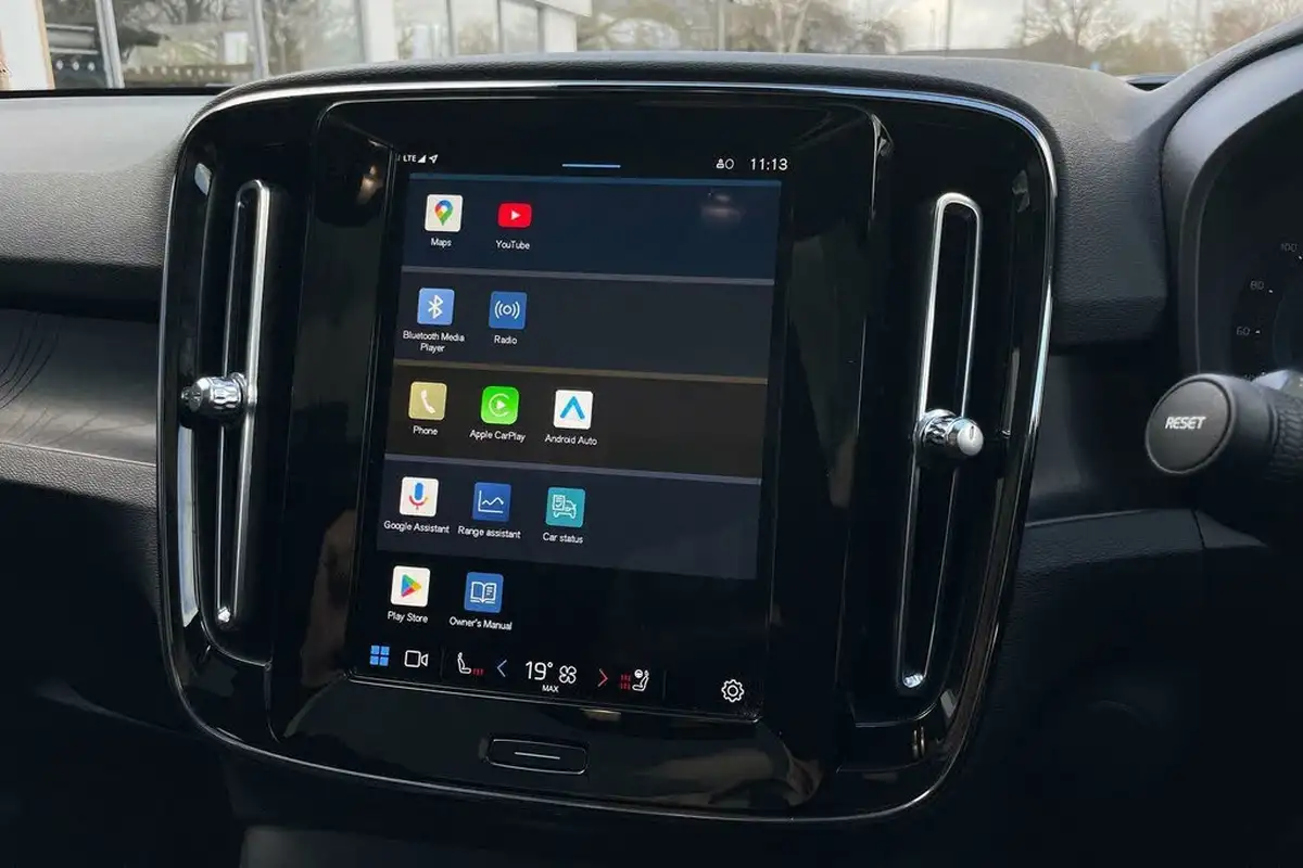 2022-volvo-c40-e-twin-recharge-pro-big-40
