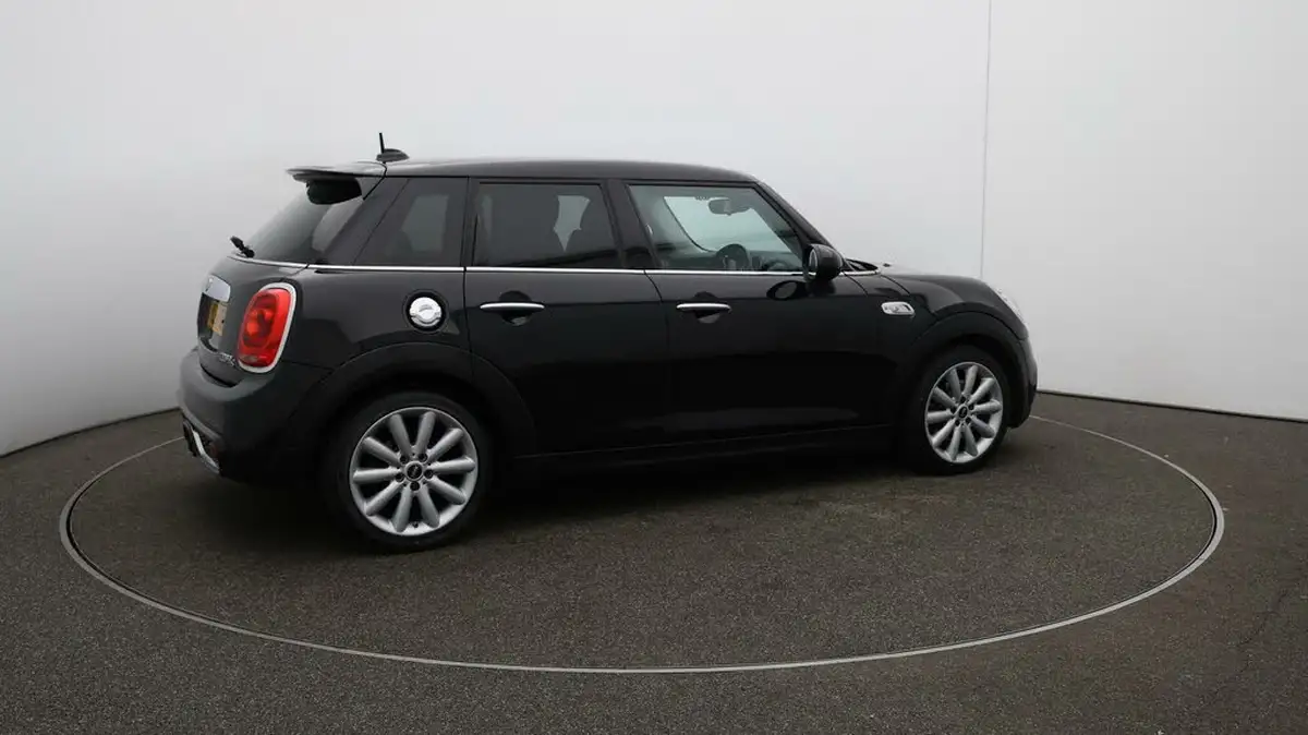 2017-mini-cooper-20-cooper-s-ss-hatchback-5d-sport-auto-big-50