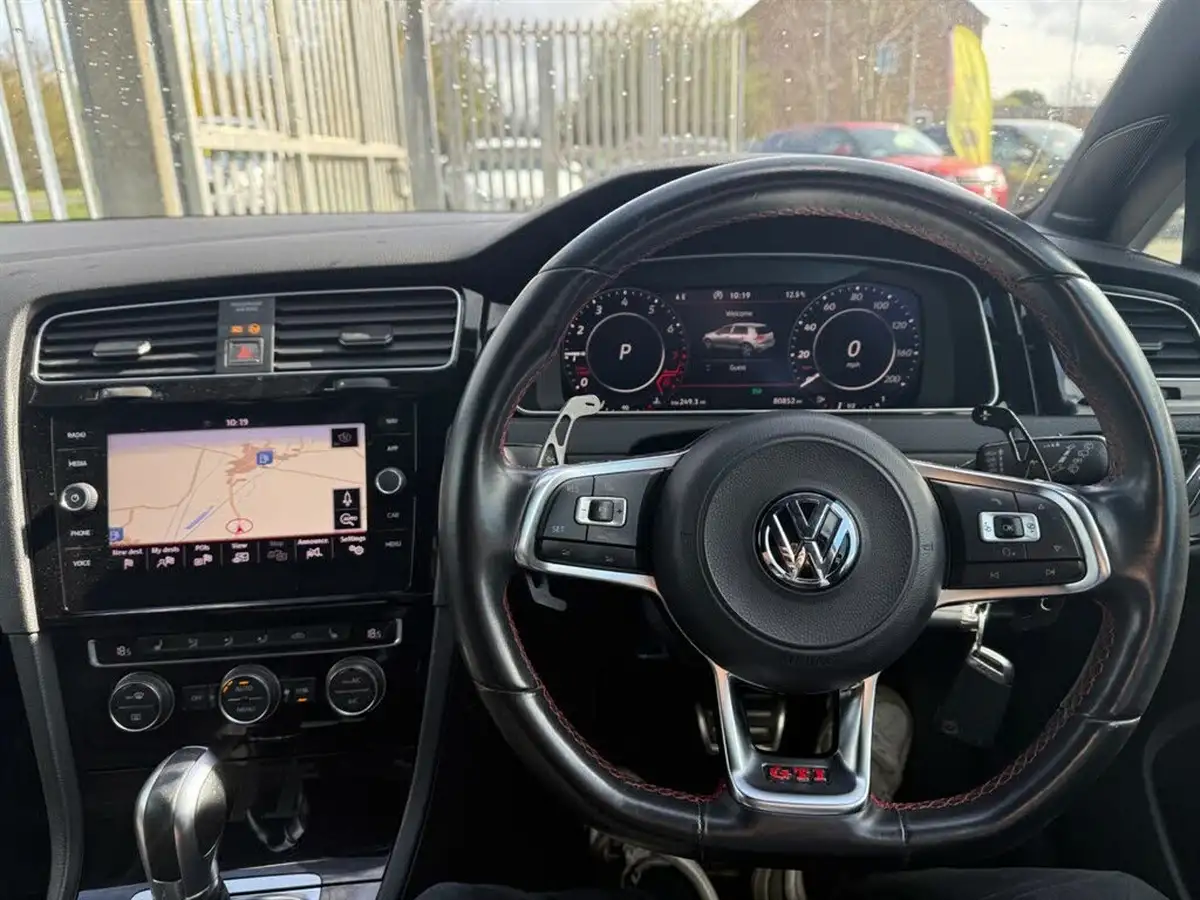 2017-volkswagen-golf-20-tsi-gti-230ps-ss-5d-dsg-big-7