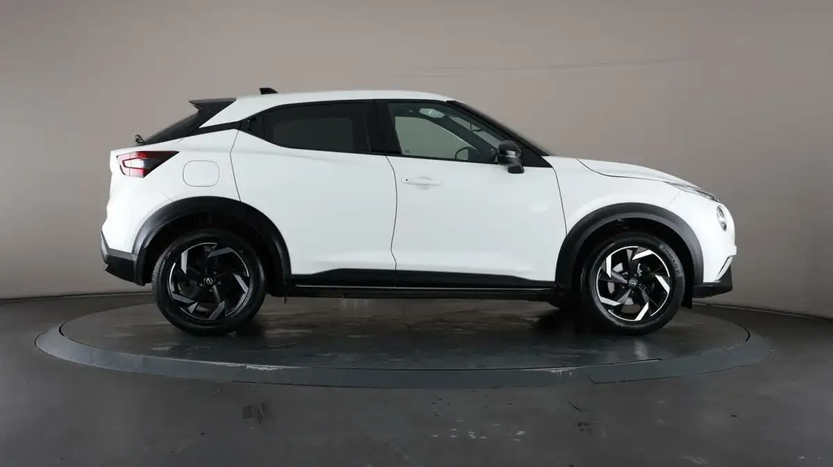 2023-nissan-juke-10-dig-t-n-connecta-big-51