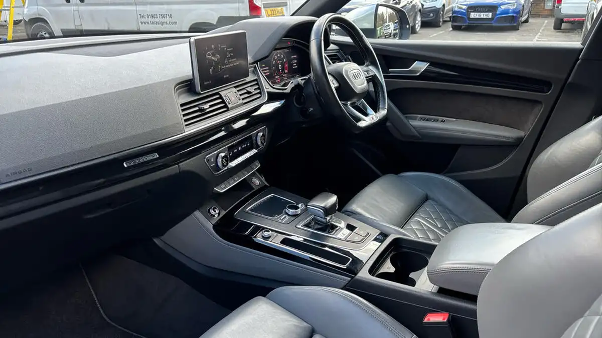 2017-audi-sq5-30-tfsi-quattro-big-2