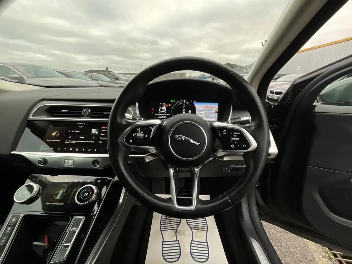 2020-jaguar-i-pace-ev400-s-big-26