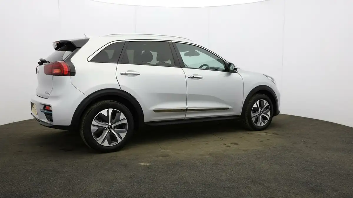 2021-kia-e-niro-ev-4-big-6