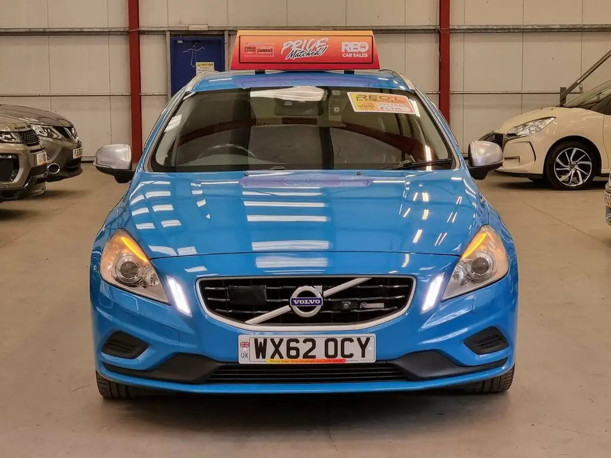 2012-volvo-v60-big-1