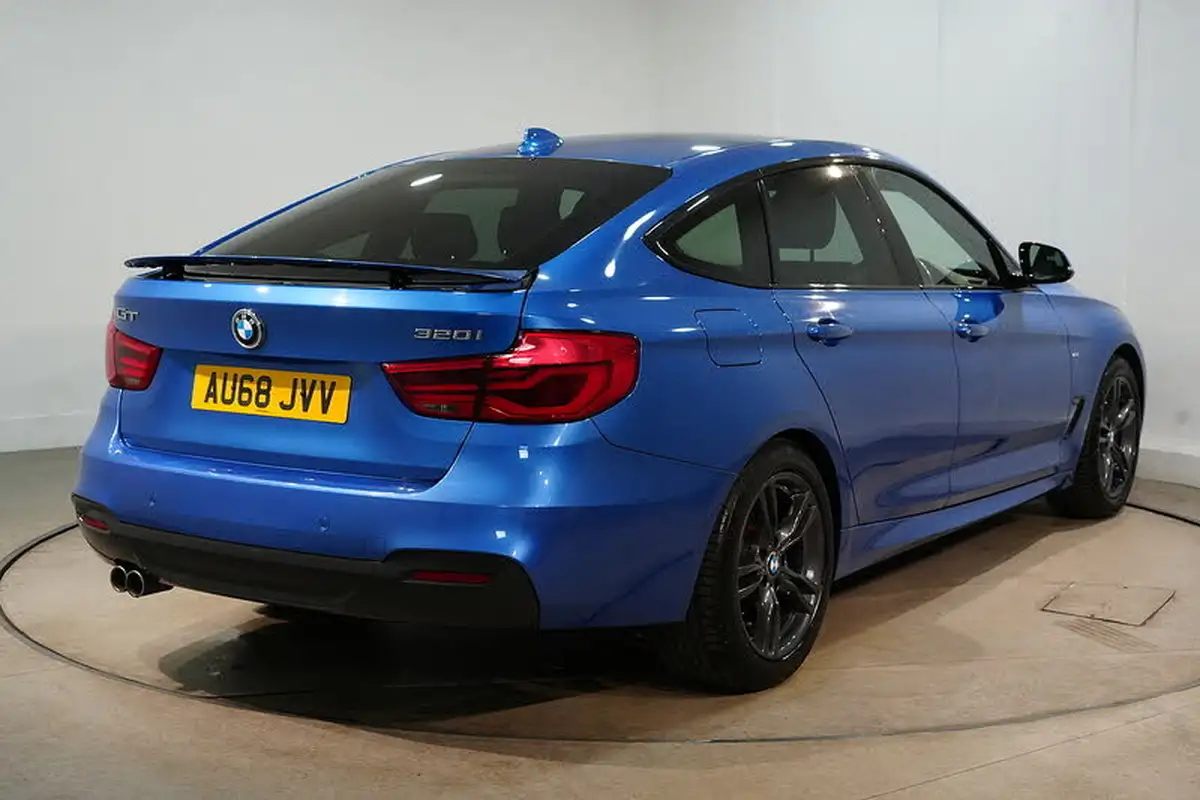 2018-bmw-3-series-20-320i-m-sport-gt-auto-big-7