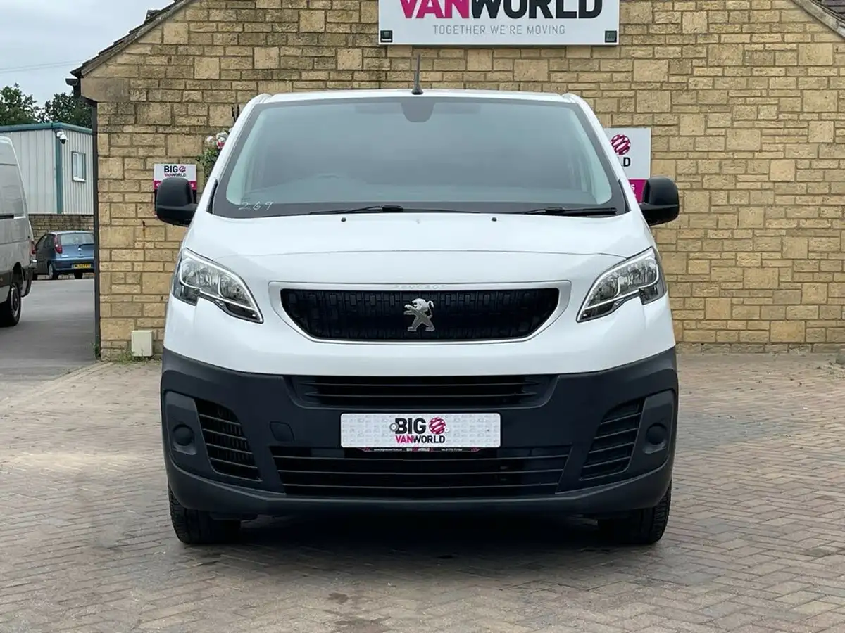 2019-peugeot-expert-15-bluehdi-professional-compact-1000-big-10