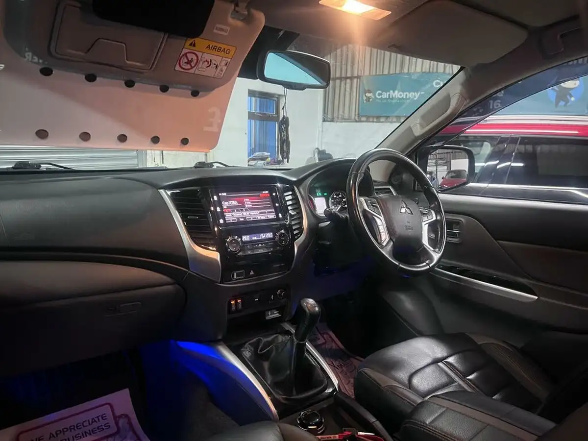 2018-mitsubishi-l200-24di-d-barbarian-eu6-big-15
