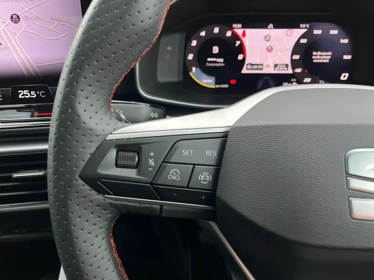 2024-seat-leon-15-tsi-fr-sport-hatchback-big-23