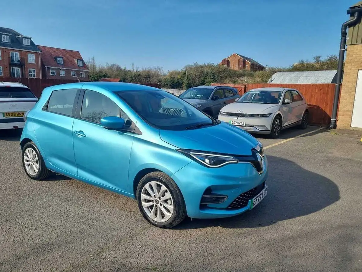 2022-renault-zoe-e-i-iconic-110ps-r110ze50-big-0