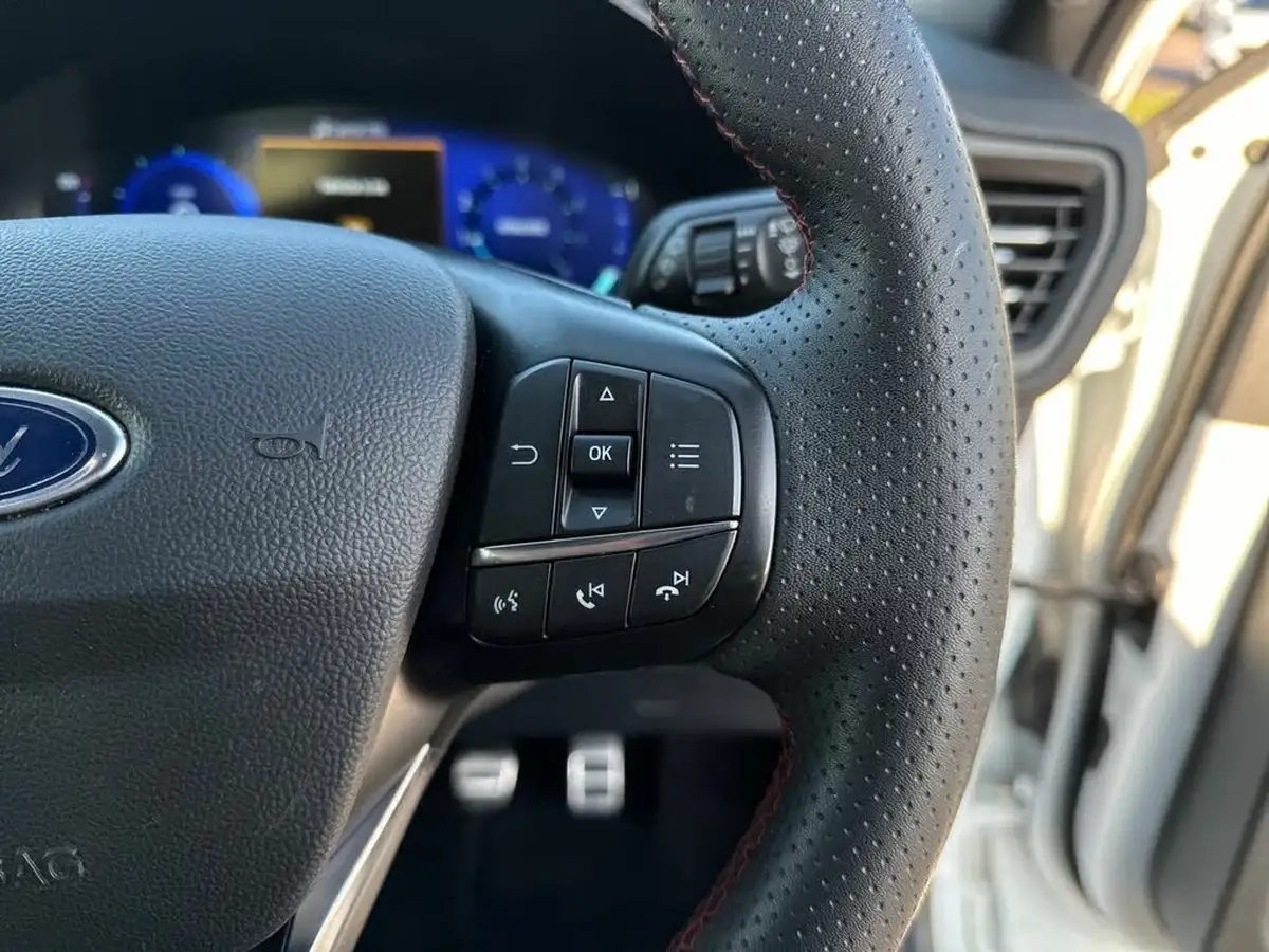 2022-ford-kuga-15t-st-line-edition-big-26