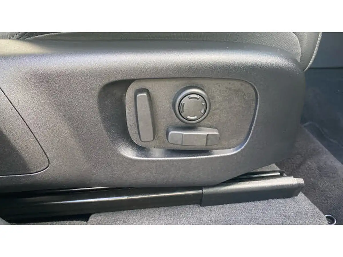 2024-land-rover-range-rover-velar-20-d200-dynamic-se-big-22