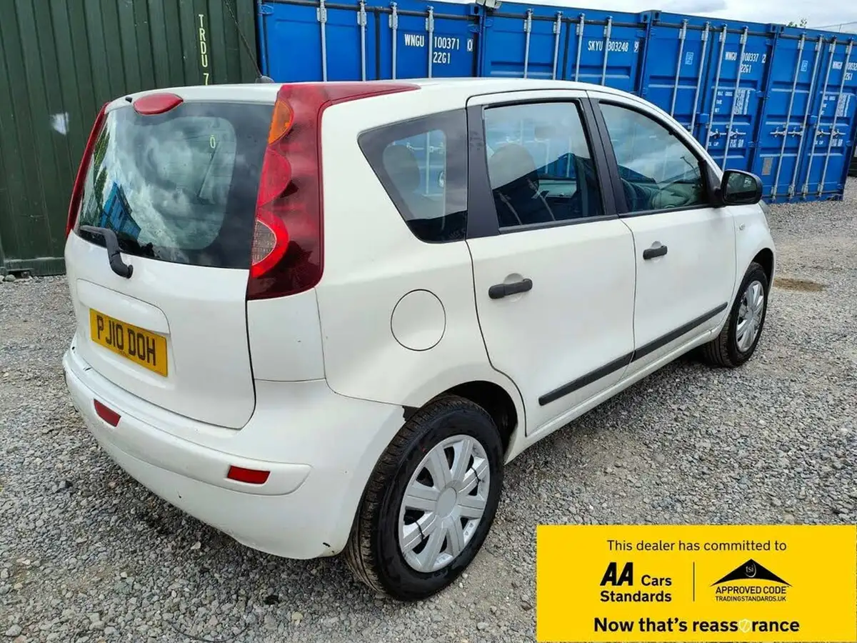 2010-nissan-note-14-visia-16v-ac-big-5