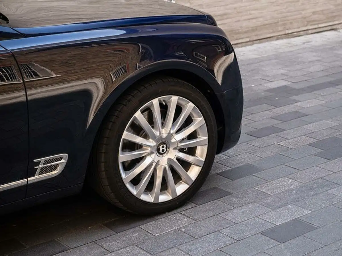 2019-bentley-mulsanne-big-15
