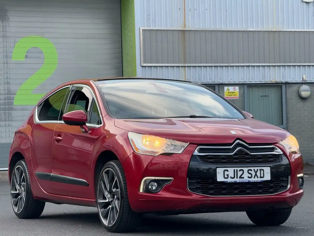 2012-citroen-ds4-20hdi-dsport-big-1