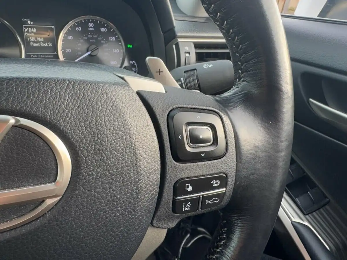 2018-lexus-is-300h-25-advance-lexus-navigation-big-17