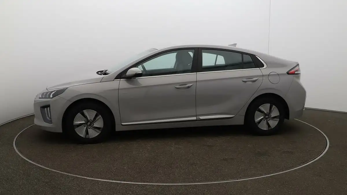 2021-hyundai-ioniq-16-gdi-premium-hybrid-big-58