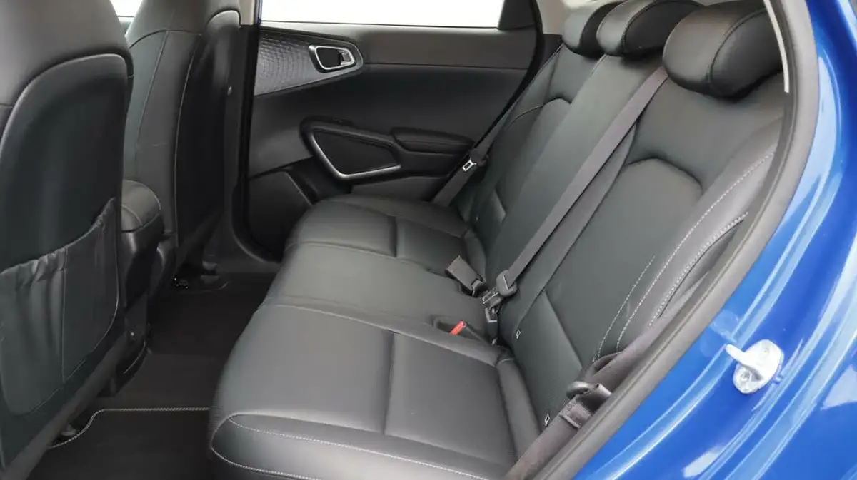 2022-kia-soul-ev-maxx-big-16