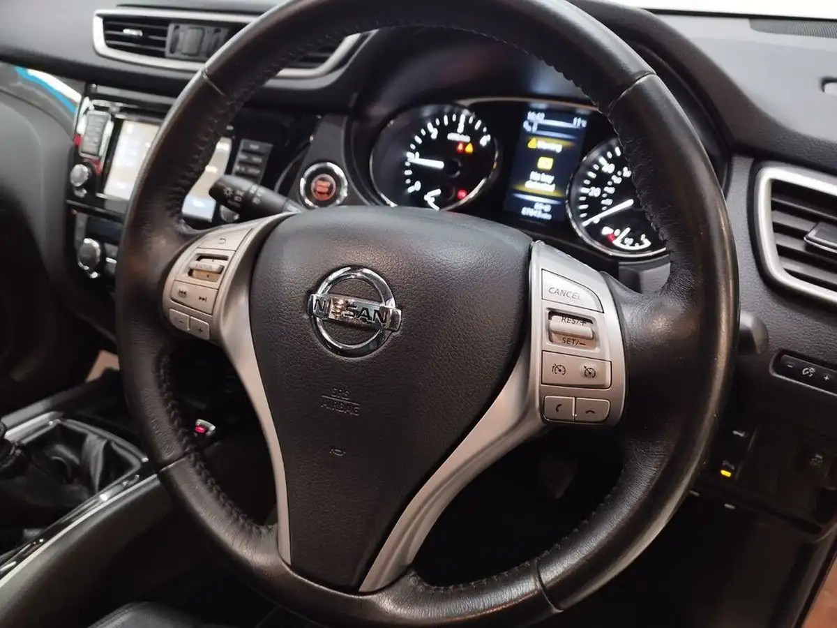 2016-nissan-x-trail-16dci-tekna-4x4-big-12