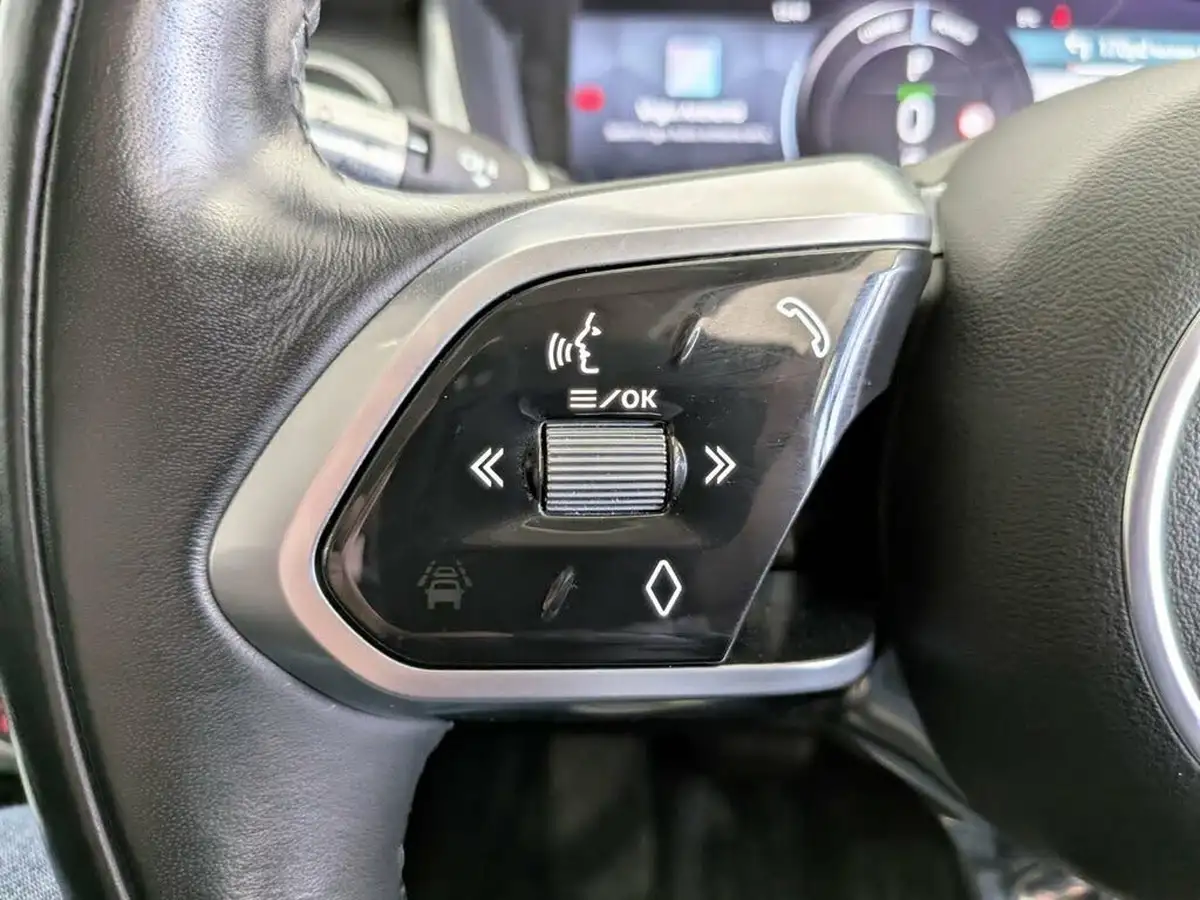 2021-jaguar-i-pace-ev400-se-big-30
