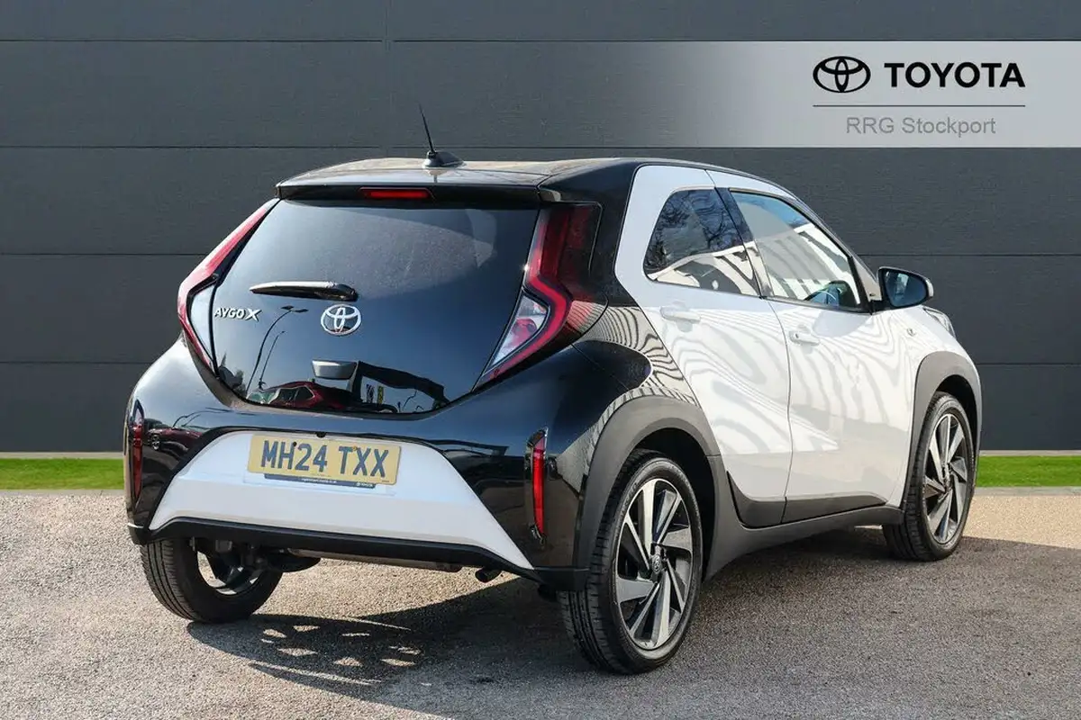 2024-toyota-aygo-x-10-vvt-i-edge-big-1