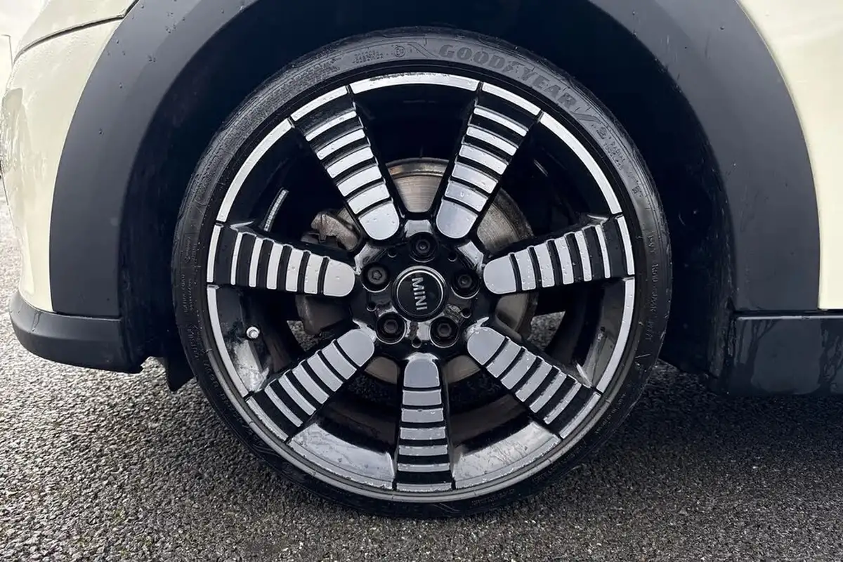 2022-mini-cooper-15-cooper-exclusive-hatchback-5d-big-12