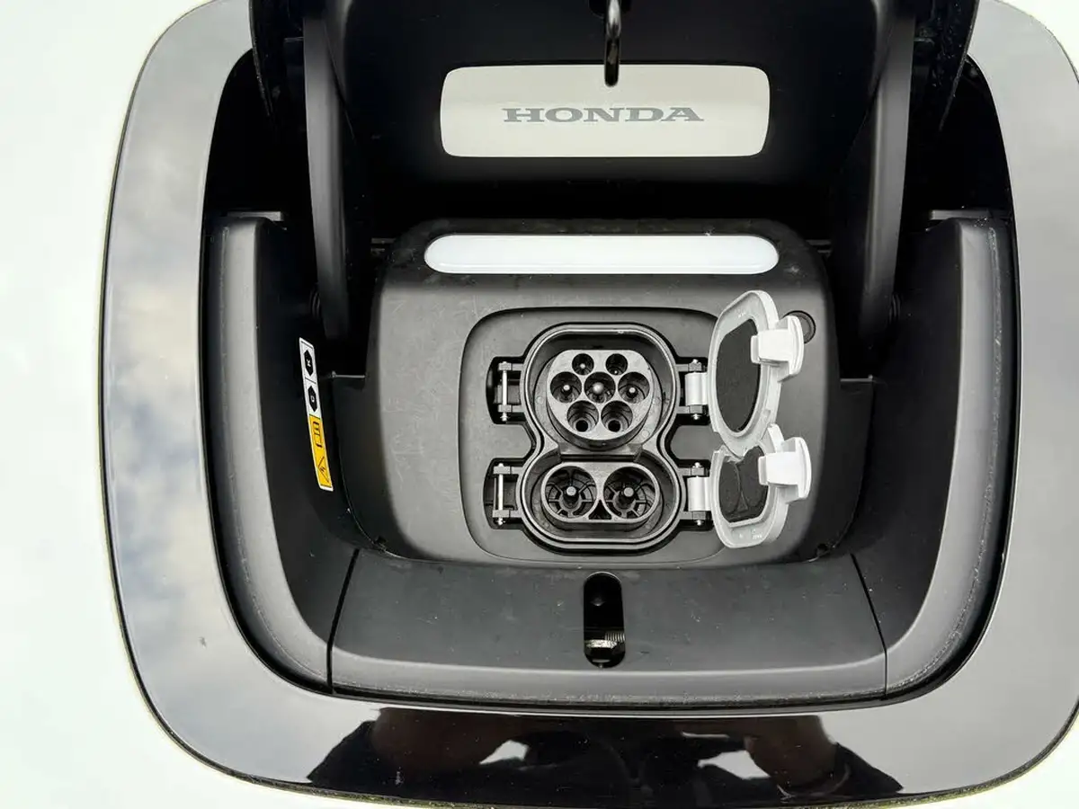 2020-honda-honda-e-e-advance-16in-big-38