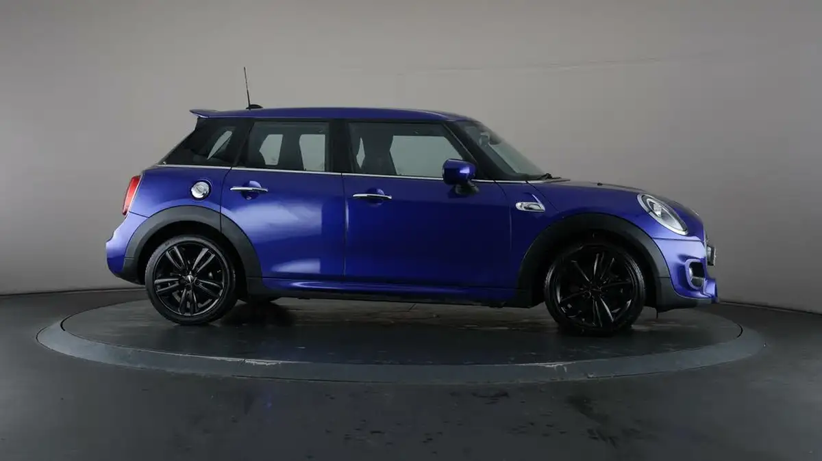 2020-mini-cooper-20-cooper-s-sport-189bhp-hatchback-5d-big-8