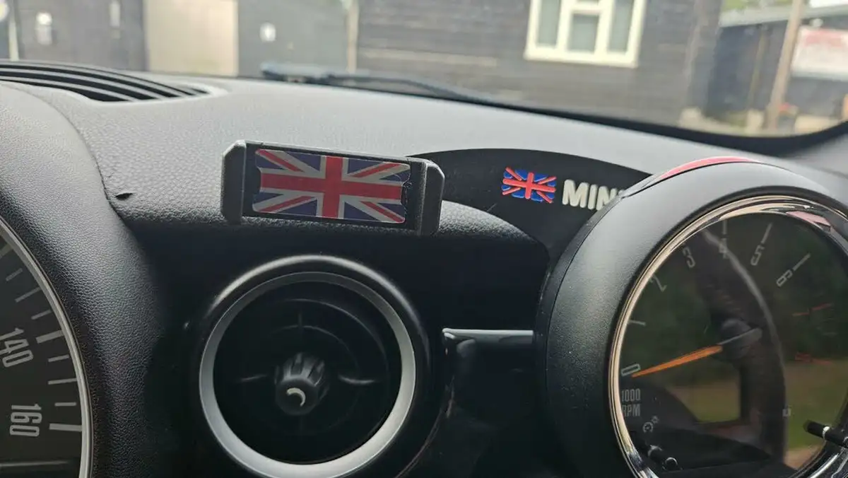 2011-mini-cooper-16-john-cooper-works-211bhp-coupe-3d-big-31