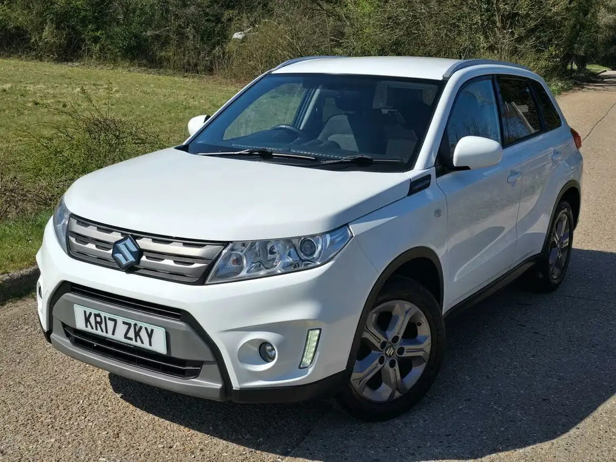 2017-suzuki-vitara-16-sz-t-allgrip-big-1