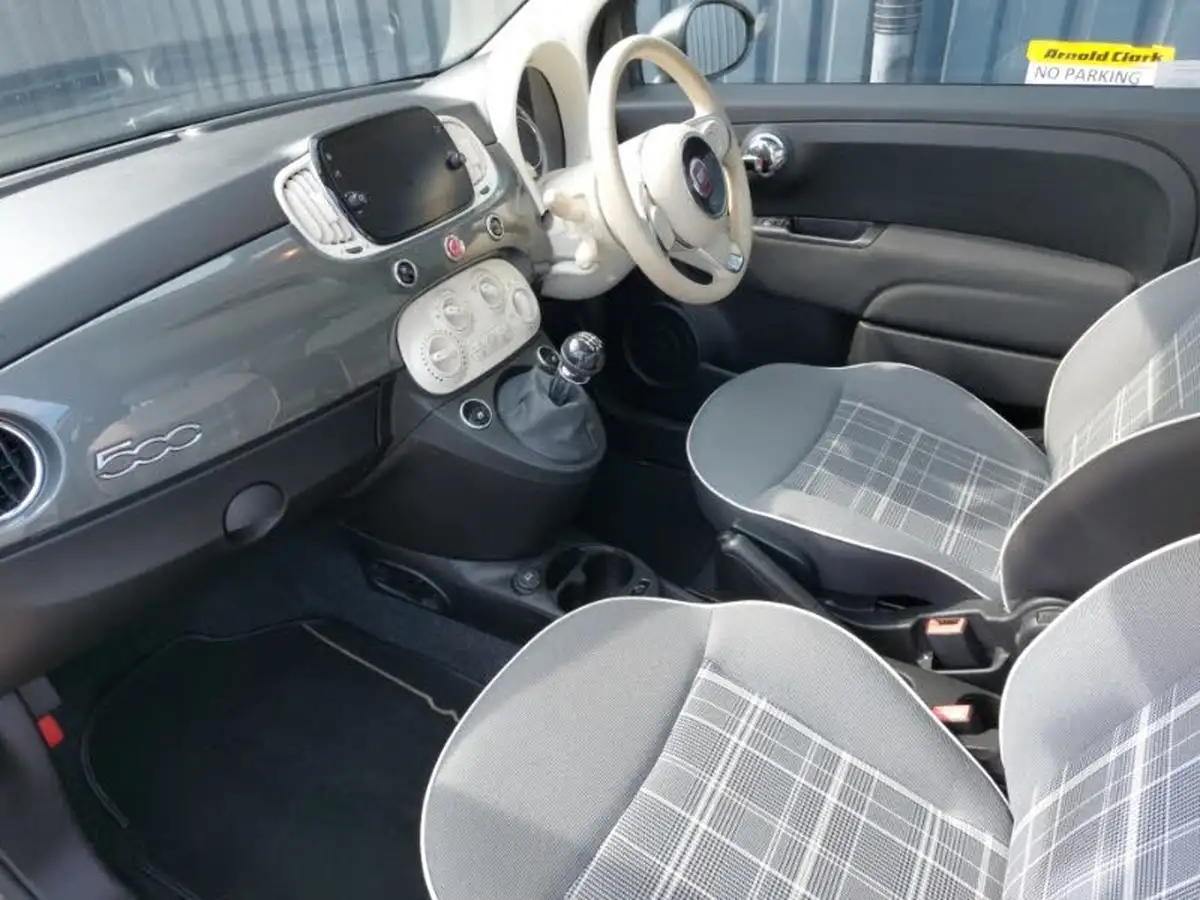 2020-fiat-500-10-lounge-big-4