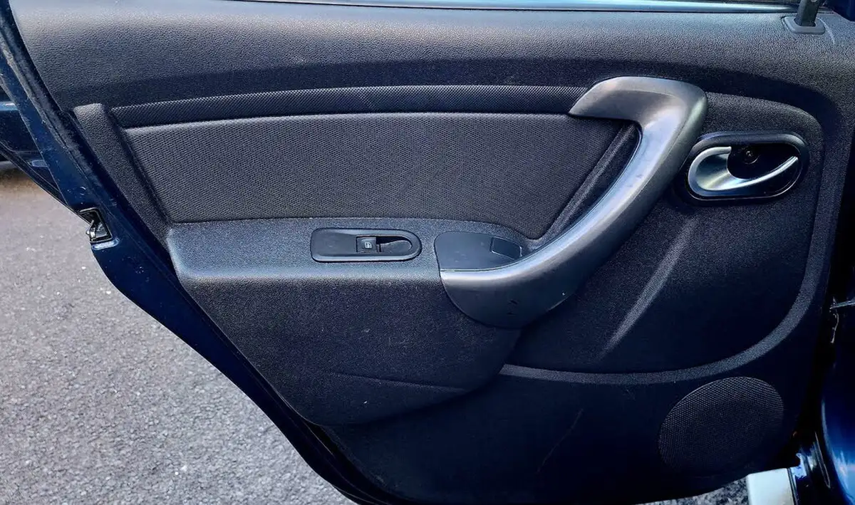 2018-dacia-duster-15dci-nav-auto-big-46